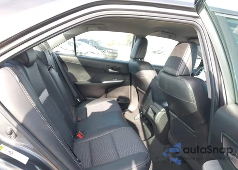 2014 Toyota Camry Se z USA, uszkodzony, nr VIN 4T1BF1FK8EU398530